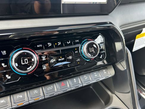 New 2026 GMC Sierra 1500 AT4X image 18