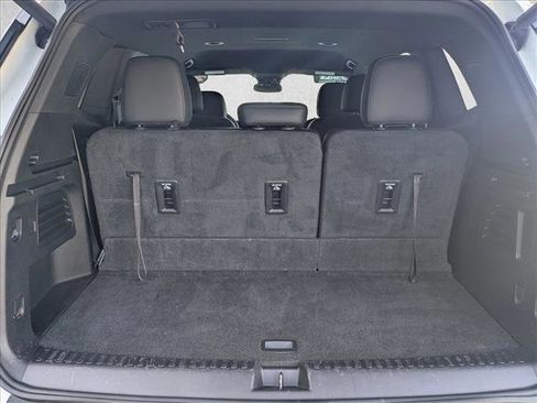 Used 2024 GMC Acadia Elevation image 6