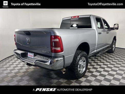 Used 2024 RAM 2500 Tradesman w/ Chrome Appearance Group AWD/4WD image 14