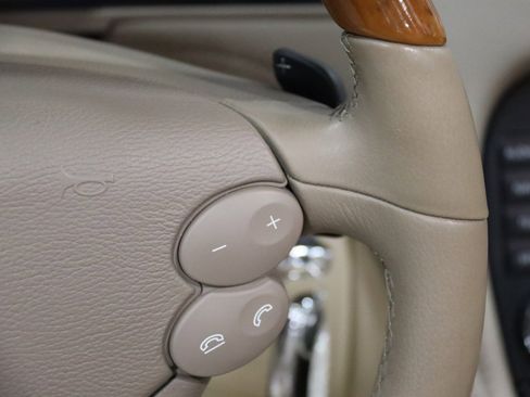 Used 2007 Mercedes-Benz SL 550 image 47