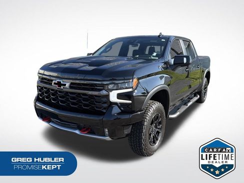 Used 2023 Chevrolet Silverado 1500 ZR2 w/ Technology Package AWD/4WD image 1