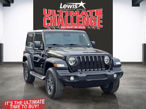 Used 2024 Jeep Wrangler Sport S image 6