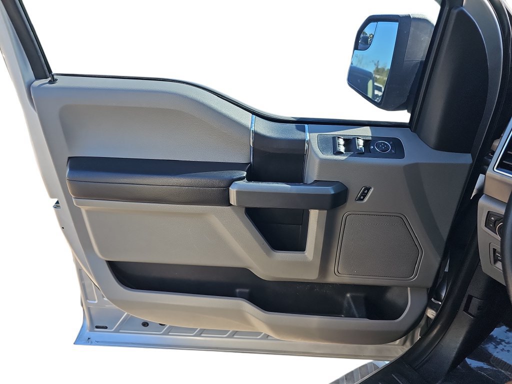 Used 2017 Ford F150 XLT w/ Equipment Group 301A Mid AWD/4WD image 26