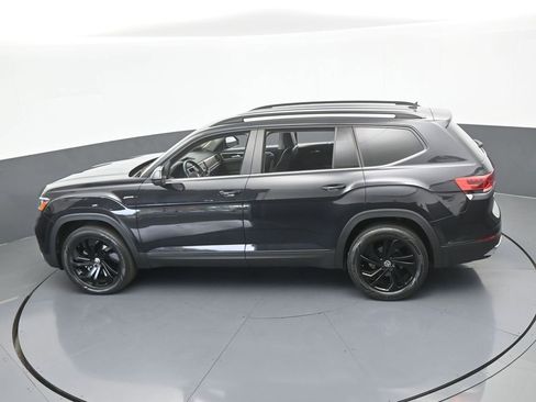 Used 2022 Volkswagen Atlas SE w/ Black Wheel Package image 50