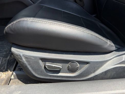 Used 2018 Ford Mustang GT Premium RWD image 17