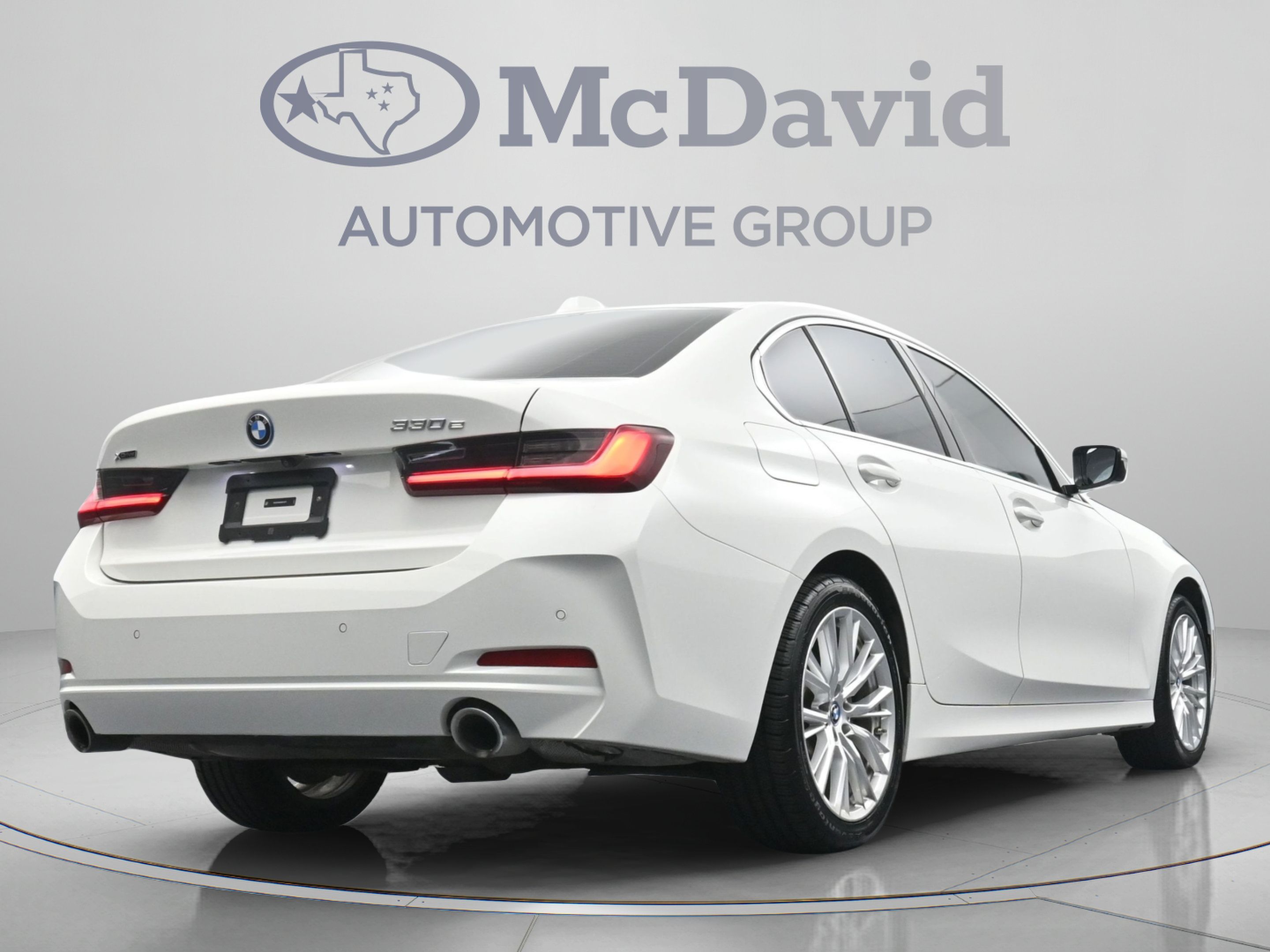 Used 2024 BMW 330e xDrive AWD/4WD image 31