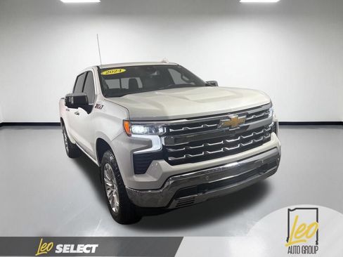 Used 2024 Chevrolet Silverado 1500 LTZ AWD/4WD image 7