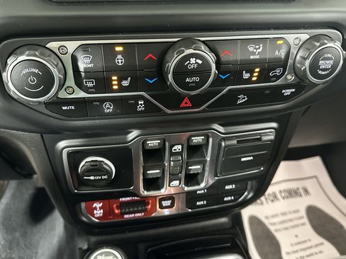 Used 2019 Jeep Wrangler Unlimited Rubicon image 22