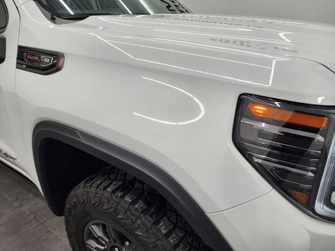 Used 2024 GMC Sierra 1500 AT4X image 27