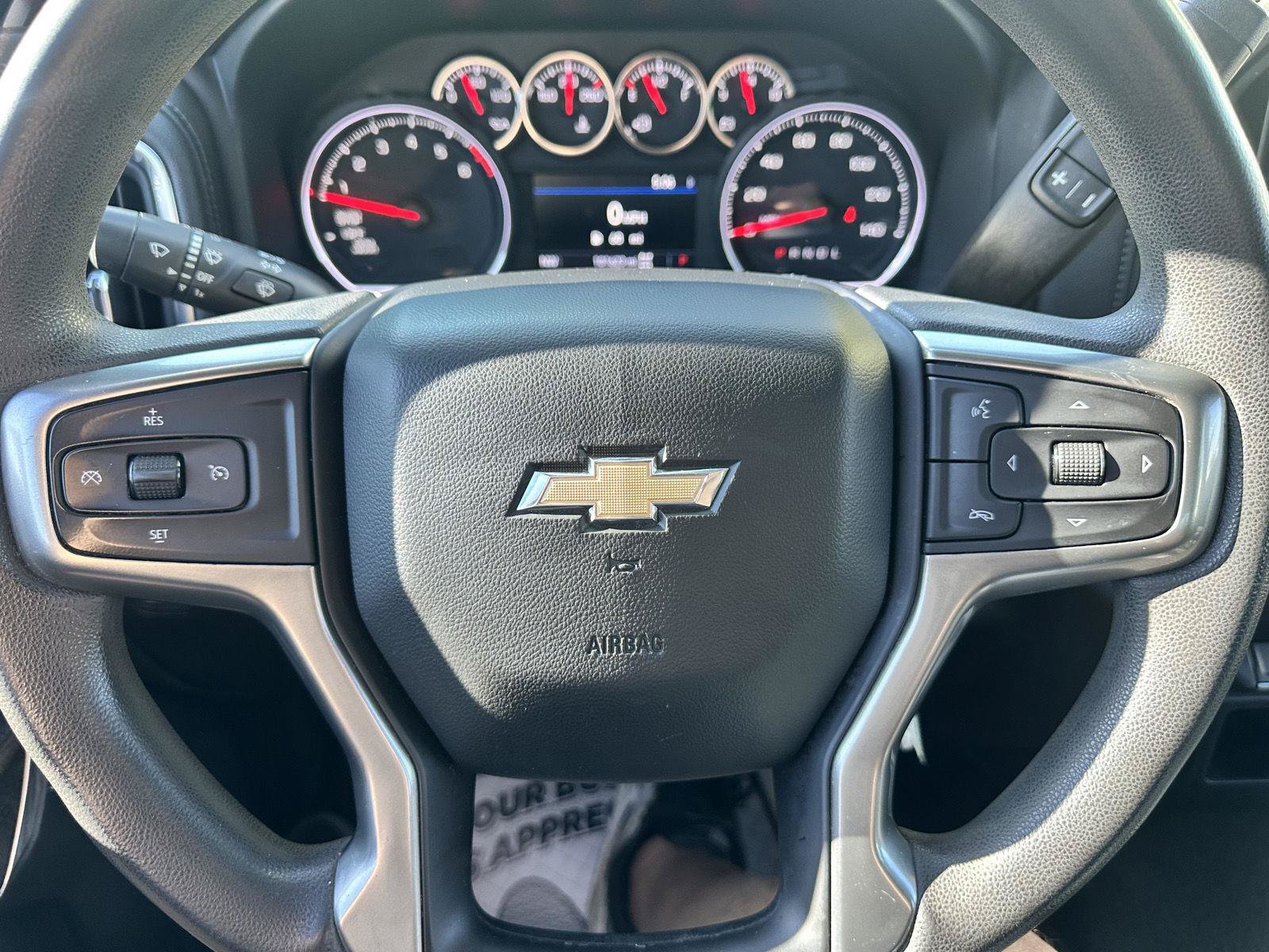 Used 2019 Chevrolet Silverado 1500 LT AWD/4WD image 23