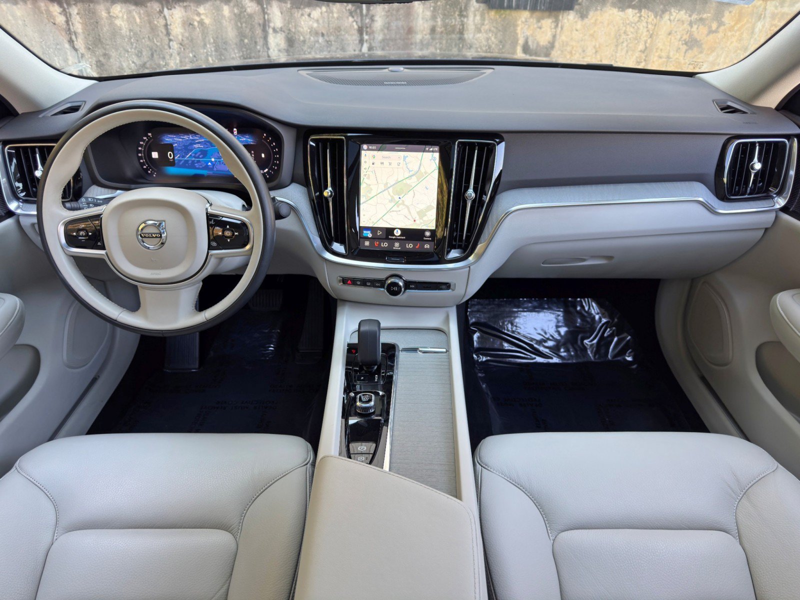 Used 2025 Volvo S60 B5 Plus w/ Climate Package FWD image 13
