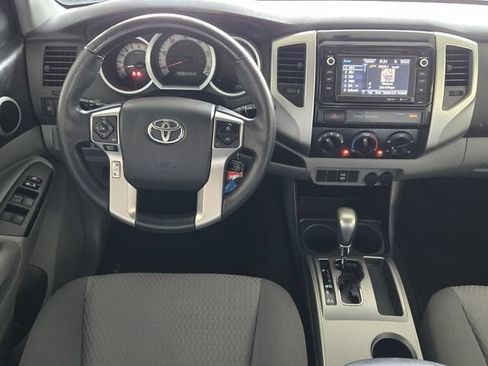 Used 2015 Toyota Tacoma PreRunner w/ SR5 Package RWD image 27