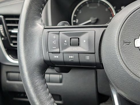 Used 2023 Nissan Rogue SL w/ SL Premium Package FWD image 27