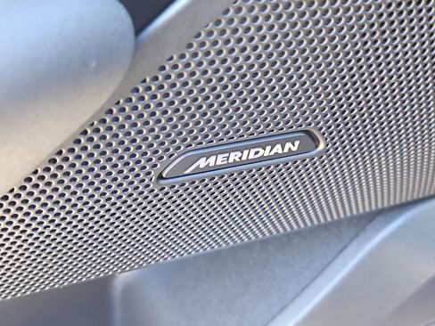 Used 2023 Land Rover Range Rover Velar R-Dynamic S image 20