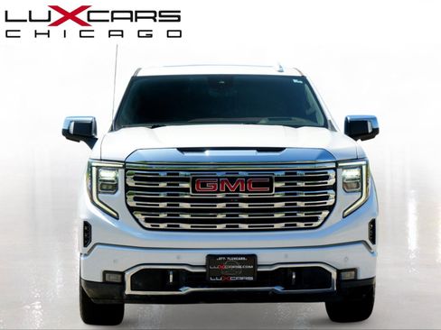 Used 2022 GMC Sierra 1500 Denali w/ Denali Reserve Package AWD/4WD image 2