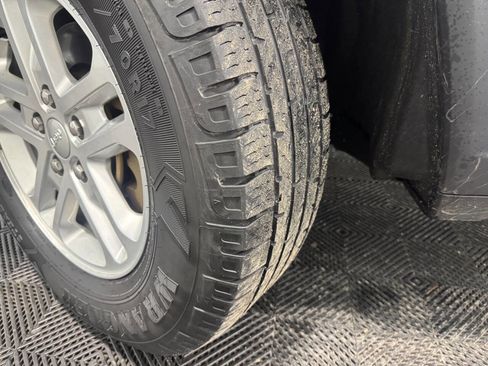 Used 2023 Jeep Grand Cherokee Laredo w/ Luxury Tech Group I image 47