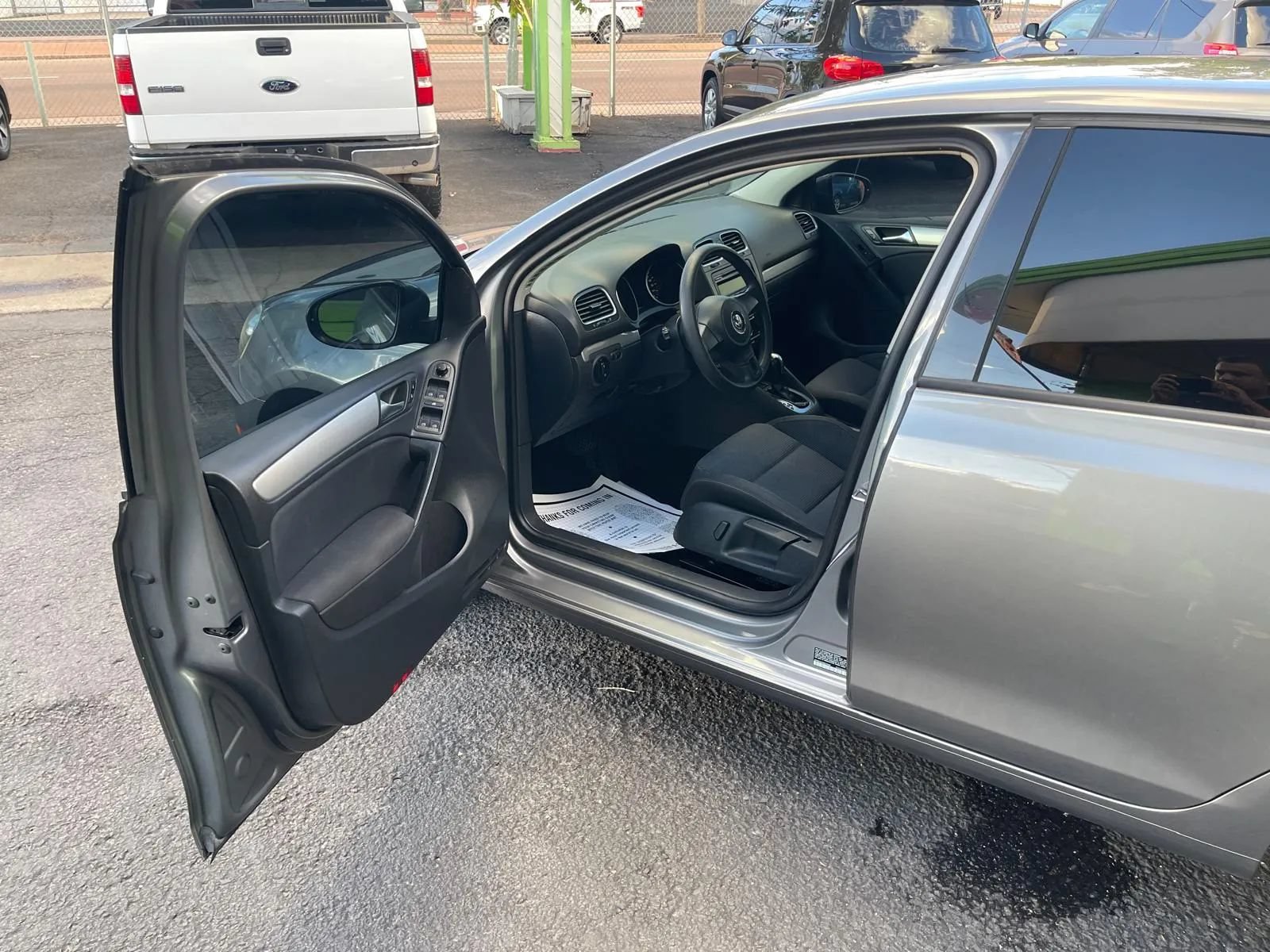 Used 2013 Volkswagen Golf 4-Door FWD image 10