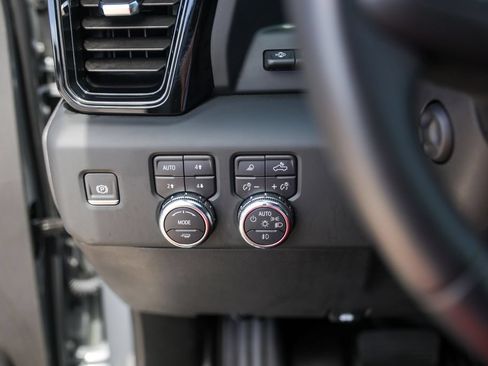 Used 2024 GMC Sierra 1500 AT4X AWD/4WD image 18