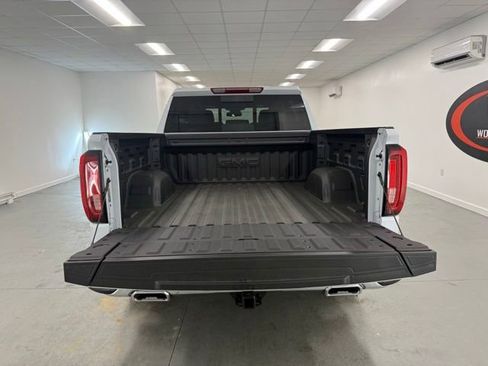 New 2026 GMC Sierra 1500 SLT w/ SLT Premium Plus Package AWD/4WD image 8