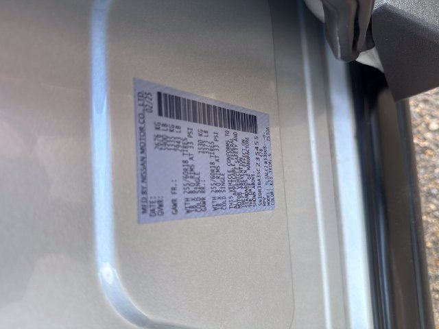 Certified 2025 Nissan Pathfinder SV FWD image 28