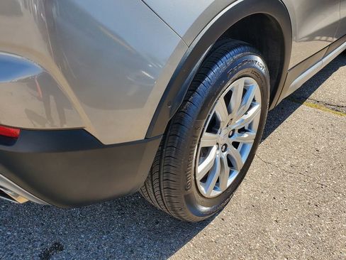 Certified 2022 Cadillac XT4 Premium Luxury w/ Enhanced Visibility Package image 14