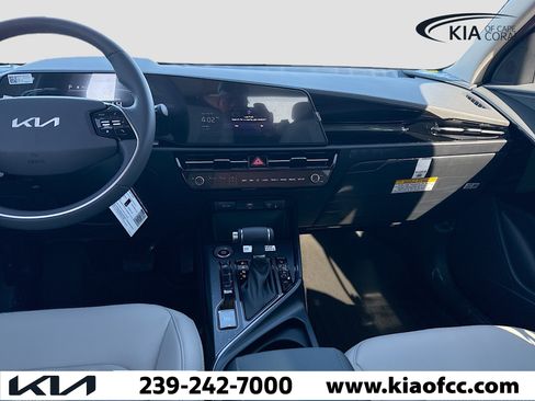 New 2026 Kia Niro EX image 18