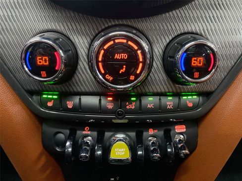 Used 2023 MINI Cooper Countryman SE w/ Storage Package image 21