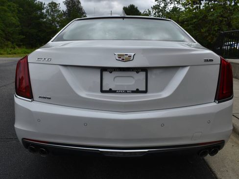 Used 2018 Cadillac CT6 Luxury AWD/4WD image 6