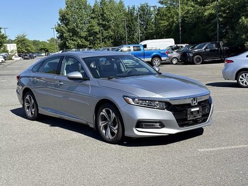 Used 2018 Honda Accord EX image 1