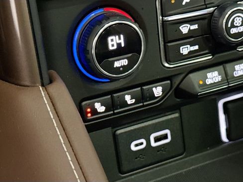 Used 2023 Chevrolet Tahoe High Country w/ LPO, Illumination Package image 22