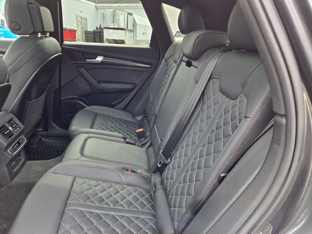 Used 2025 Audi SQ5 Premium Plus AWD/4WD image 15