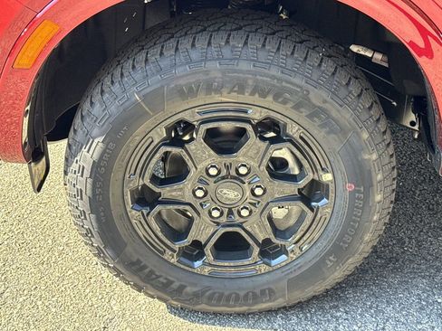 New 2025 Ford Ranger Lariat w/ FX4 Off-Road Package image 11
