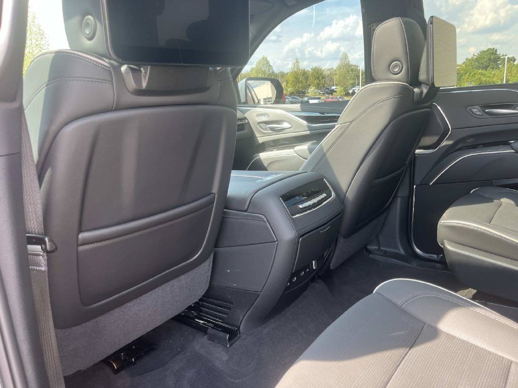 Certified 2024 Cadillac Escalade Sport w/ Touring Package AWD/4WD image 20