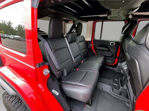 New 2026 Jeep Wrangler Unlimited Rubicon AWD/4WD image 20