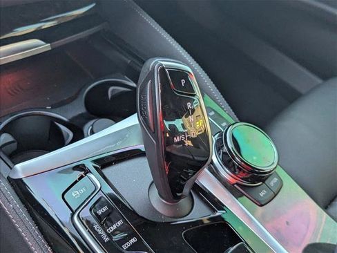 Used 2022 BMW M550i xDrive w/ Executive Package image 6