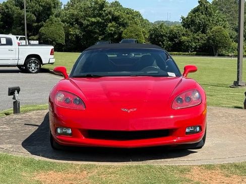 Used 2007 Chevrolet Corvette Convertible w/ Preferred Equipment Group RWD image 2