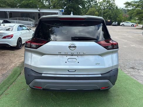 Used 2021 Nissan Rogue SV FWD image 6