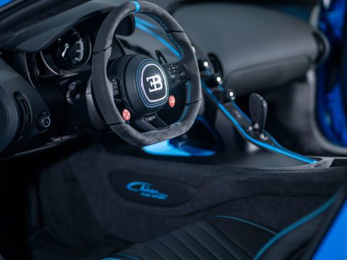 Used 2021 Bugatti Chiron Pur Sport image 66