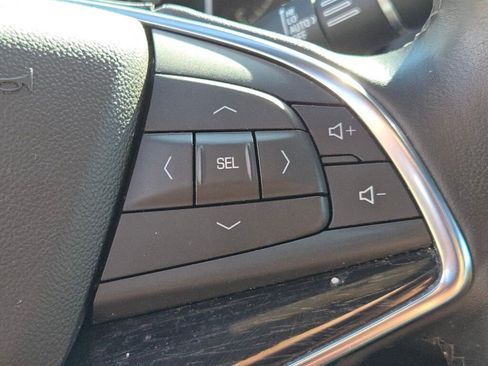 Used 2020 Cadillac XT5 Premium Luxury image 34