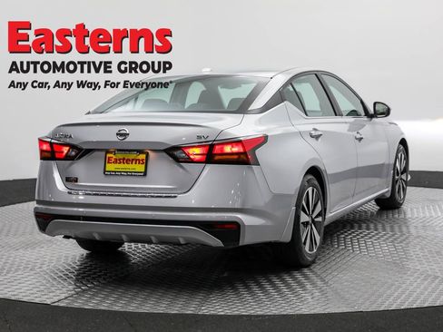 Used 2022 Nissan Altima 2.5 SV image 5