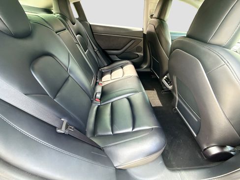 Used 2023 Tesla Model 3 Standard Range RWD image 29