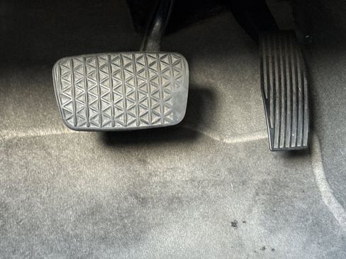 Used 2017 Chevrolet Impala LT image 39