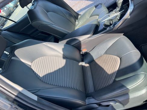 Used 2019 Toyota Camry SE image 20