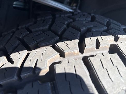 Used 2024 Ford Bronco Wildtrak image 35