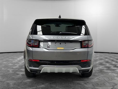 New 2025 Land Rover Discovery Sport S image 4