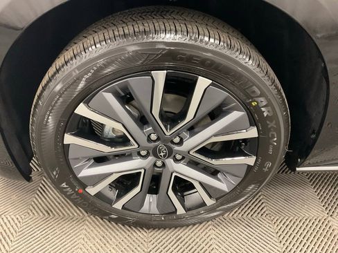 New 2026 Subaru Solterra Limited XT image 9