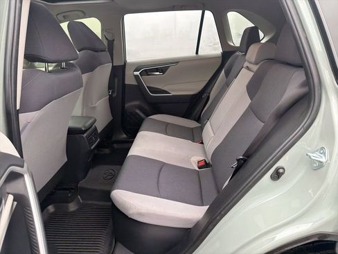 Used 2019 Toyota RAV4 XLE image 20