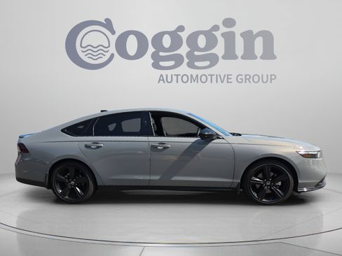 Certified 2025 Honda Accord Sport image 6