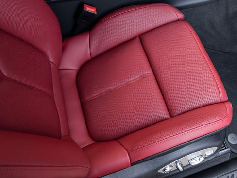 New 2026 Porsche Macan image 45