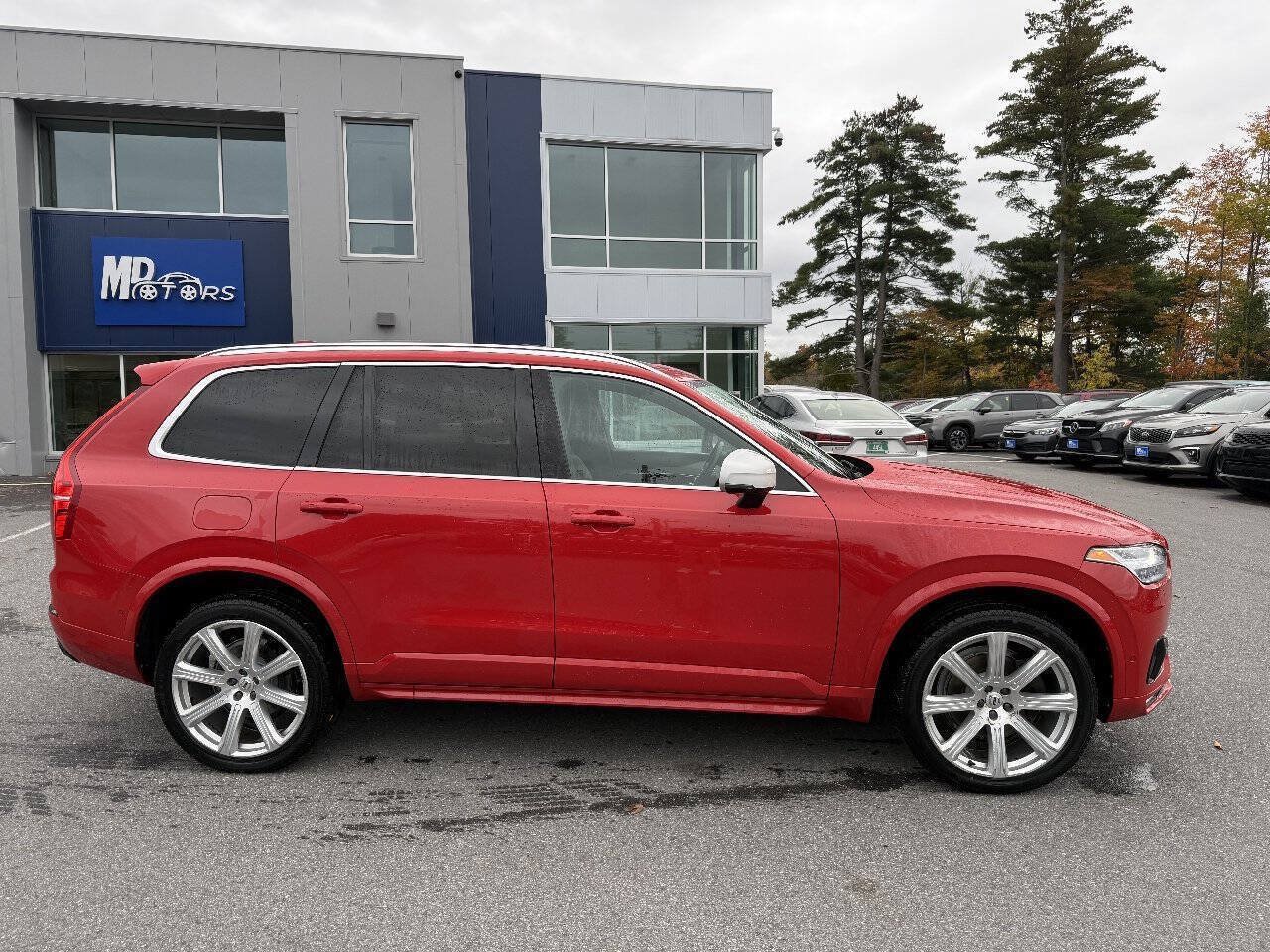 Used 2018 Volvo XC90 T6 R-Design w/ Convenience Package AWD/4WD image 6